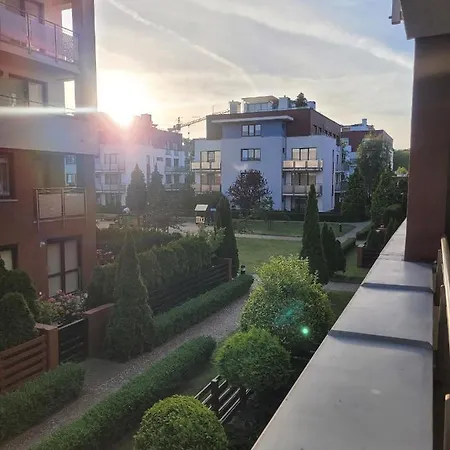Apartament Wylotowa 87 *